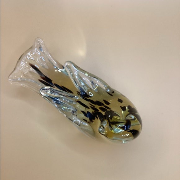 BEAUTIFUL ART GLASS Seal Decor or Paperweight - Picture 5 of 11